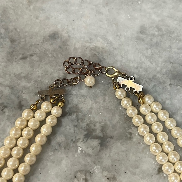 Faux Pearl Triple Strand Collar Enamel Beige Rose Fashion Necklace 14 in. - Picture 6 of 6